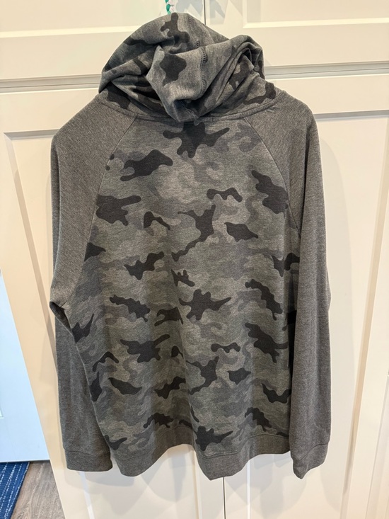 Warehouse One Gray Hoodie with Green & White Braided Detail - Picture 5 of 5